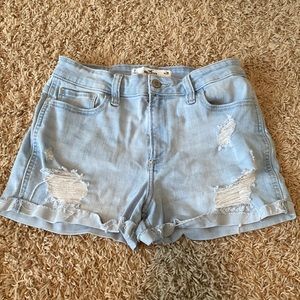 Hollister curvy high rise shorts